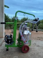 CG - Trolley Milking Machine - Image 3